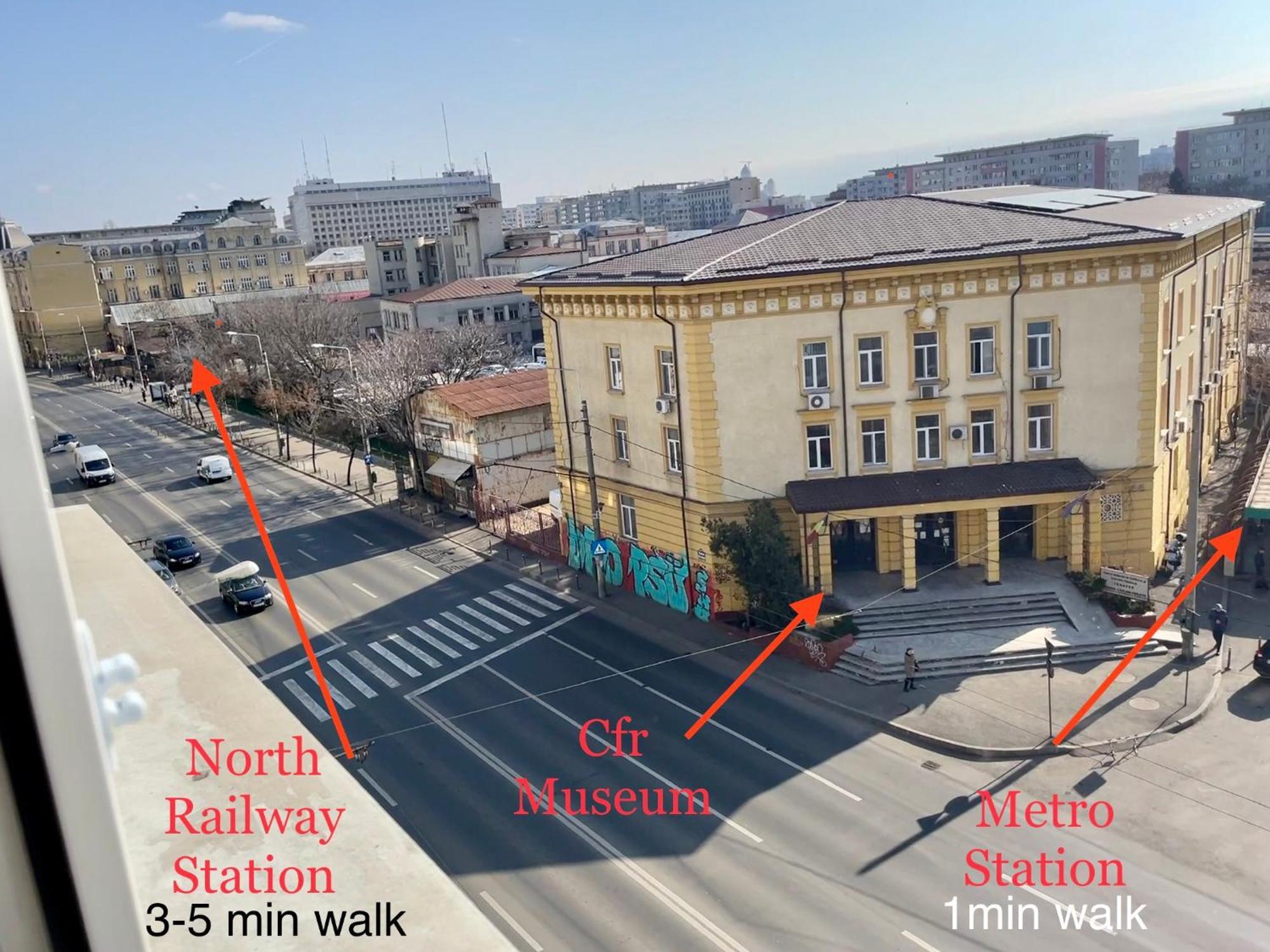 2 Vis-a-vis - Gara De Nord Bucarest
